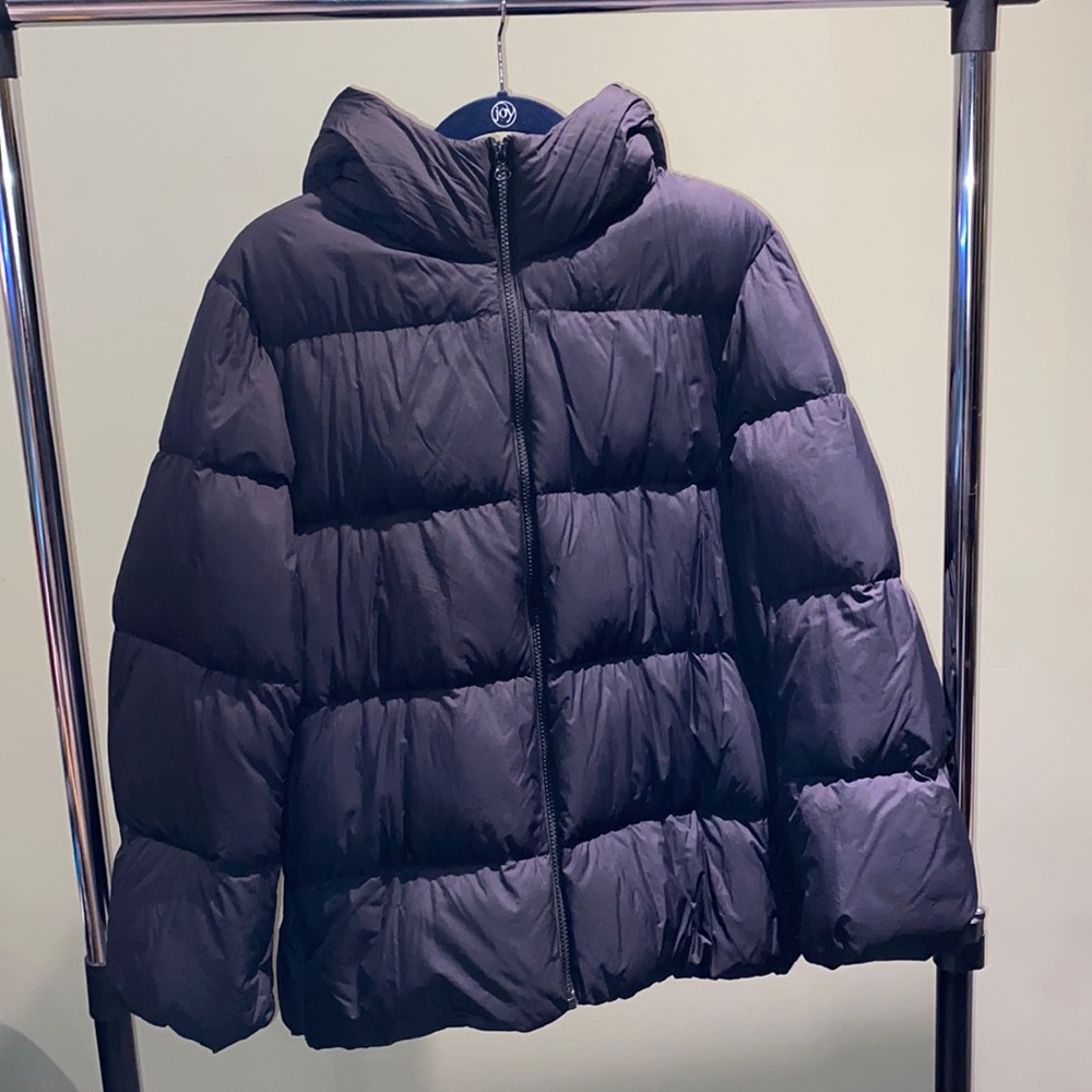 Uniqlo ultra light down in black